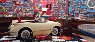 1953_Corvette_Pedal_Car_Serial_E53PCF0136_and_2003_50th_Anniversary_Corvette_Gibson_Les_Paul_V...jpg