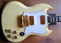Gibson SG White 255 1.JPG